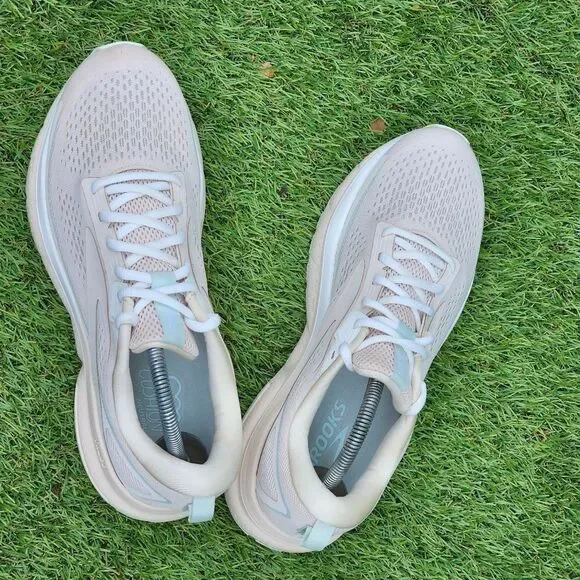 BOOKS TRACE 3 - Women's Athletic Shoes - SIZE 10.5B - Picture 7 of 9